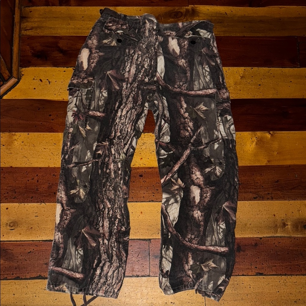 Master Sportsman Large Camouflage Cargo Pants Vintage